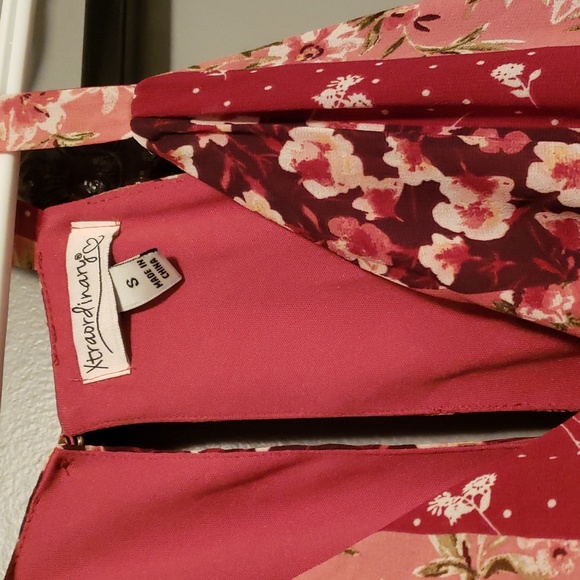 small sleeveless maxi dress - Picture 2 of 3